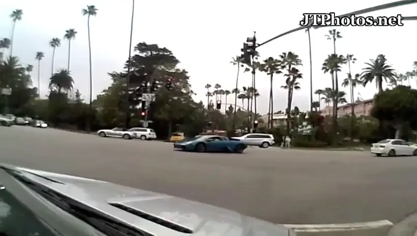 A filmat ultimele secunde ale unei masini de 400.000 de dolari: Cat de tare e acest Lamborghini Cum a ramas fara el: