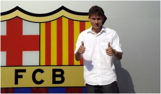 Si extraterestrii isi mai iau TEPE! Barca renunta gratis la cel mai scump jucator care nici macar n-a debutat la echipa! Unde ajunge omul pe care au dat 14mil &euro;: