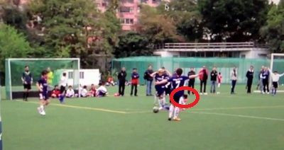 SOCANT! Asa ceva nu s-a mai vazut! Sut in capul unui adversar, antrenorul era sa se ia la bataie cu parintii! Scene rusinoase la un meci intre copii VIDEO