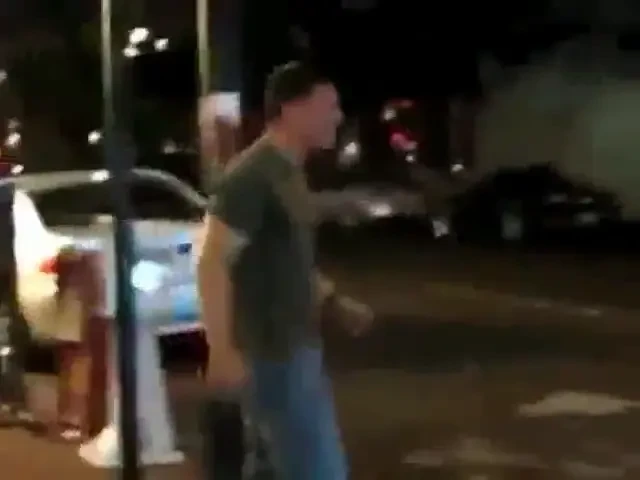 Cei mici au si ei o sansa! Cum sa castigi cand te bati cu un adversar care e pachet de muschi: