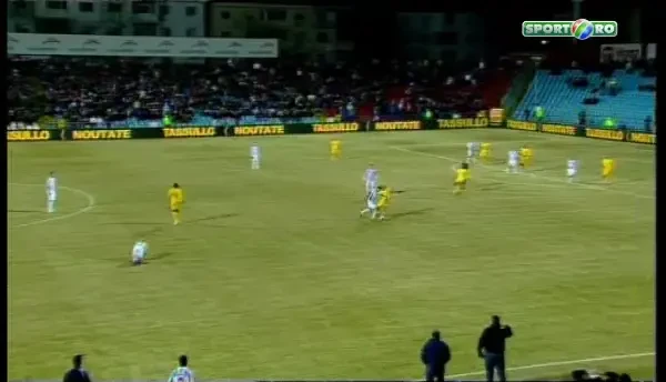 Acelasi traseu ca si la primul gol! Sanmartean ii paseaza perfect lui Wesley, care face 2-0!