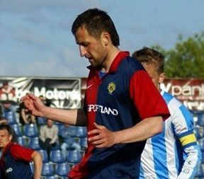 Un atacant din ESTONIA i-a trimis la plimbare pe Ronaldo, Messi si Van Persie! A pierdut Gheata de Aur din cauza romanilor!_3