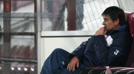 Ce e asta!? Lacatus e OUT cu 4 zile inaintea meciului cu Steaua! Sefii de la Targu Mures, mai nebuni decat Gigi Becali! Sabau e noul antrenor!