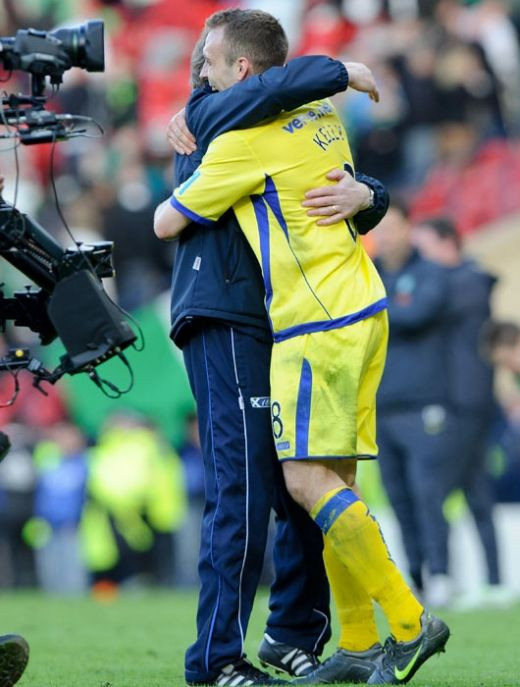 Scene DRAMATICE: Cel mai dureros trofeu din cariera! Un jucator si-a vazut tatal cum MOARE in tribune in timp ce o batea pe Celtic in finala Cupei Ligii!