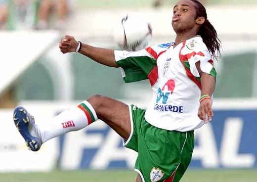 SOSIA lui Ronaldinho joaca in Romania! Geniul de 5 mil care si-a distrus cariera pentru bani: Veneam beat la antrenament De ce a refuzat-o pe Man United