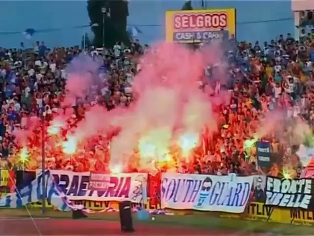 STIINTA NU MOARE! Galeria Universitatii Craiova vine la Bucuresti sa isi ceara echipa inapoi in Piata Victoriei!