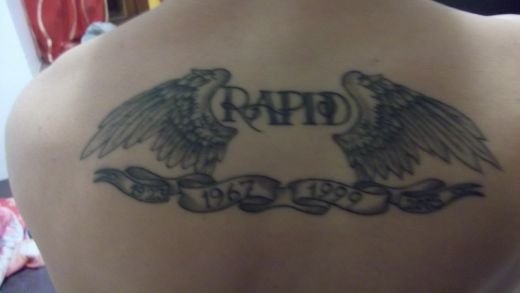 WOW! Si-a tatuat fiecare centimetru pe spate cu Steaua si cei dragi! Trimite-ne si tu tatuajul tau! UPDATE FOTO_8