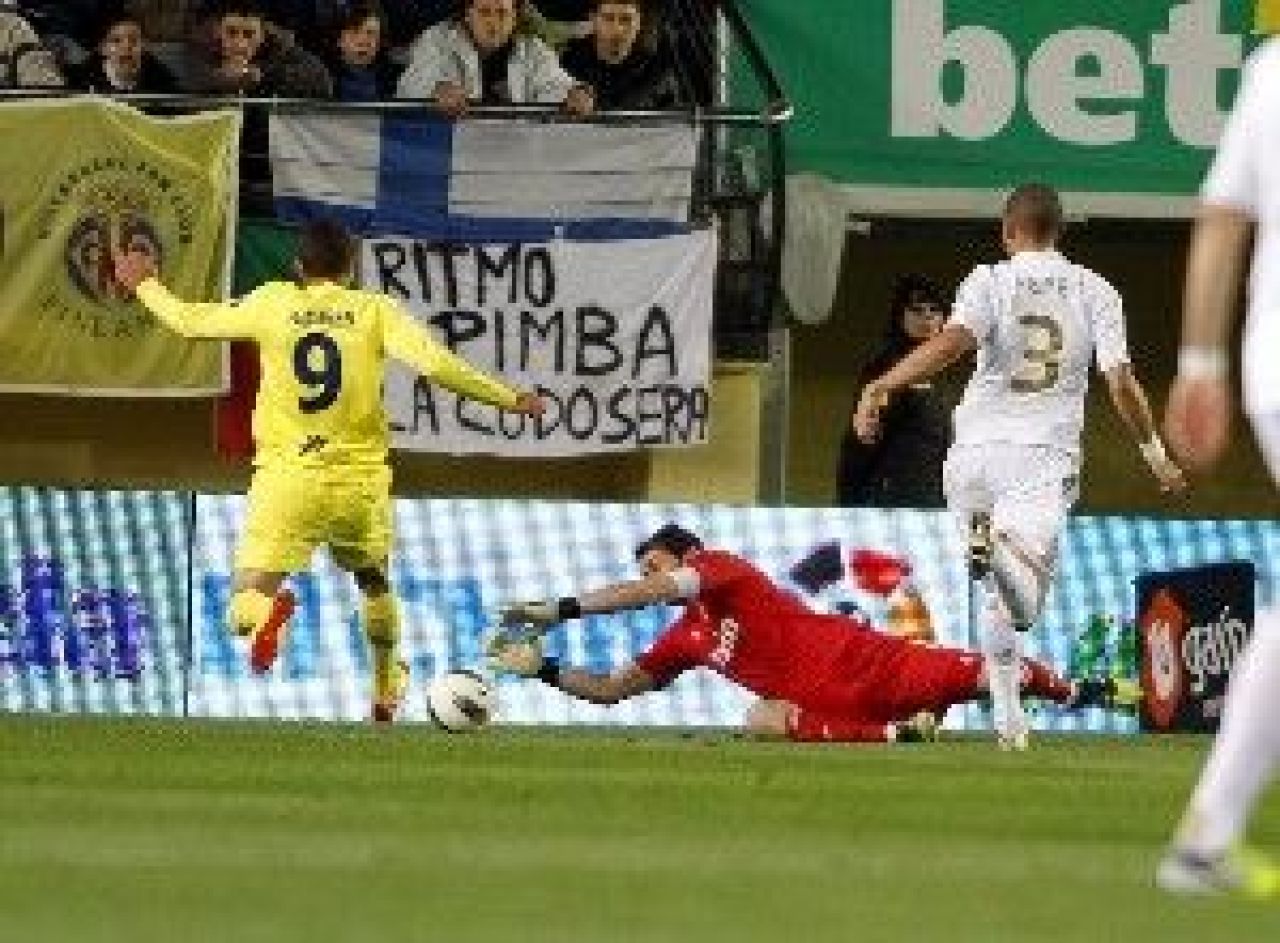 Villarreal 1-1 Real! Senna egaleaza in min. 83 din lovitura libera! Mourinho a fost dat afara! Barca e la 6 puncte de Real! VIDEO_3