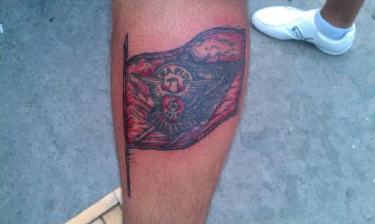 WOW! Si-a tatuat fiecare centimetru pe spate cu Steaua si cei dragi! Trimite-ne si tu tatuajul tau! UPDATE FOTO_13