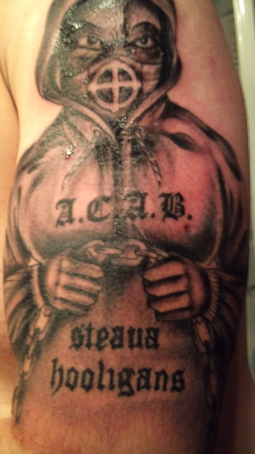 WOW! Si-a tatuat fiecare centimetru pe spate cu Steaua si cei dragi! Trimite-ne si tu tatuajul tau! UPDATE FOTO_16