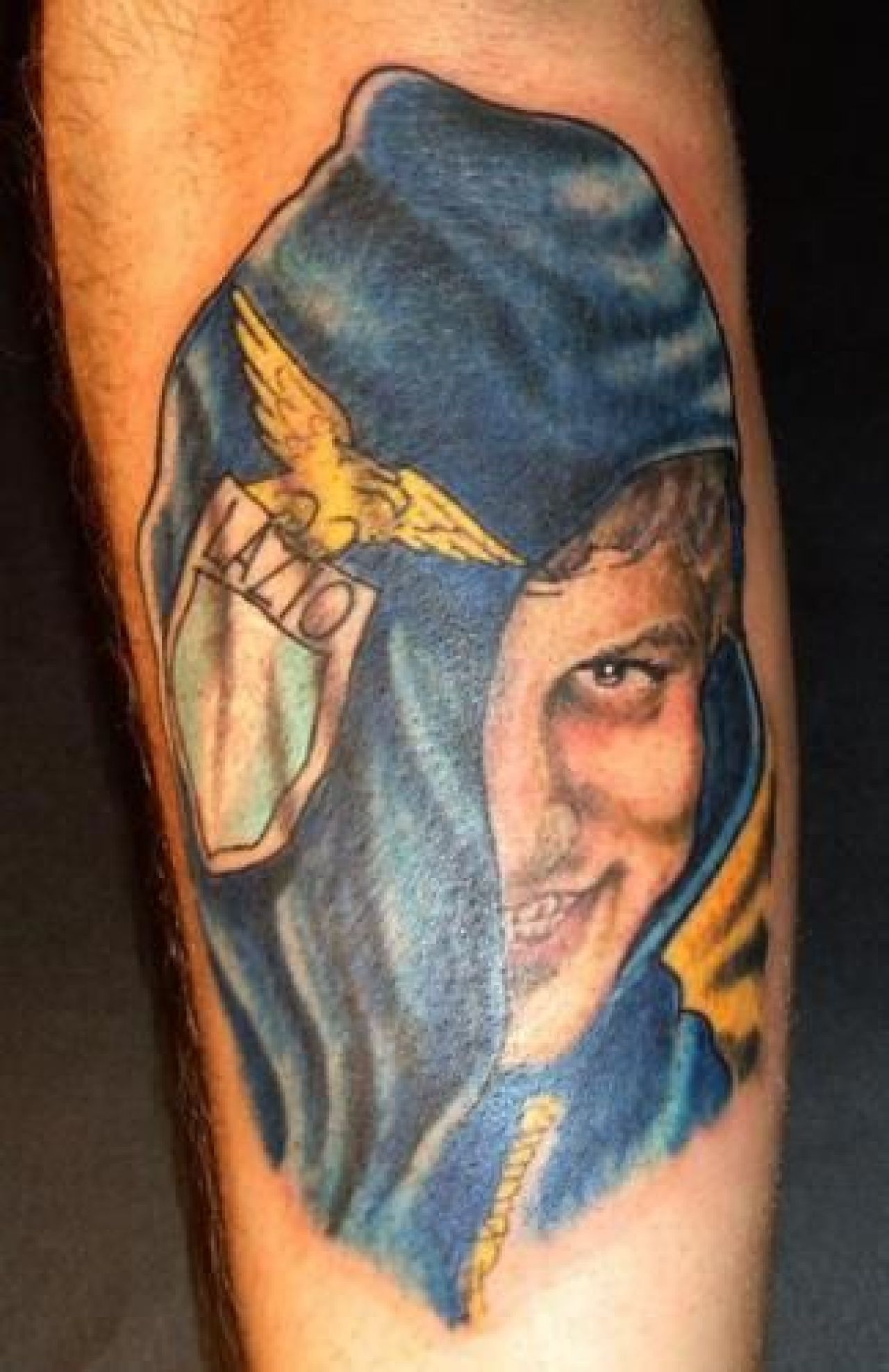 WOW! Si-a tatuat fiecare centimetru pe spate cu Steaua si cei dragi! Trimite-ne si tu tatuajul tau! UPDATE FOTO_17