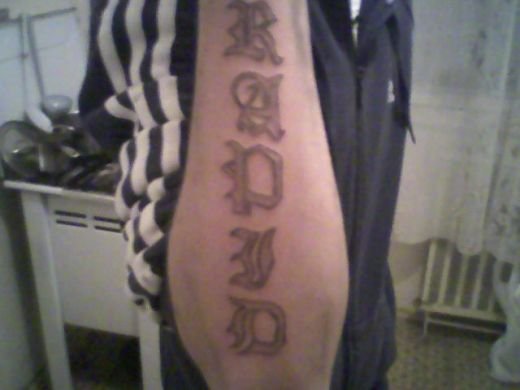 WOW! Si-a tatuat fiecare centimetru pe spate cu Steaua si cei dragi! Trimite-ne si tu tatuajul tau! UPDATE FOTO_25