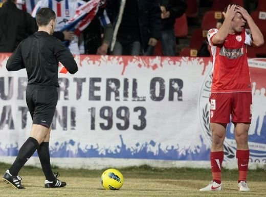 OFICIAL! Dinamo, prima echipa care cere arbitri straini la meciurile din Liga I! Scrisoarea catre Sandu si Dragomir: