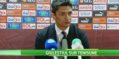 VIDEO! Sumudica il poate da afara pe Lucescu! Idolul tribunei din Giulesti ramane optimist: Tot Rapid e principala candidata la titlul!