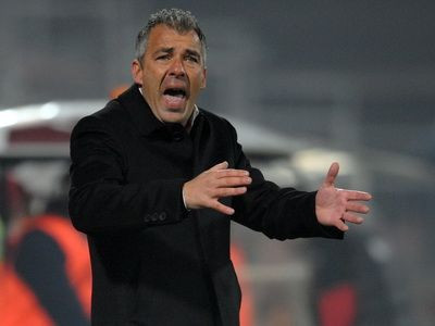 Animalul , scos din sarite de acuzele rivalelor: Sunt niste PAPAGALI! Noi avem constiinta impacata Cum s-a enervat cand a fost intrebat de arbitraje: