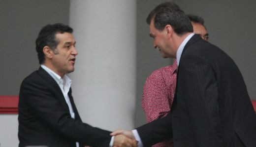 OFICIAL! Becali s-a inteles cu Dinu Gheorghe! Steaua are manager nou! Plan diabolic sa il aranjeze pe Copos! Ba, vorbesti serios?