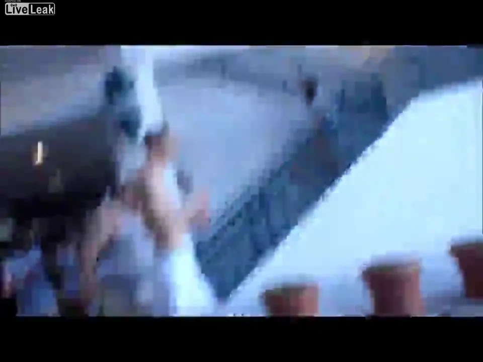 Razbunarea OBEZULUI! Politistul care trebuia sa ii aresteze a ramas socat cand a vazut scena sangeroasa: