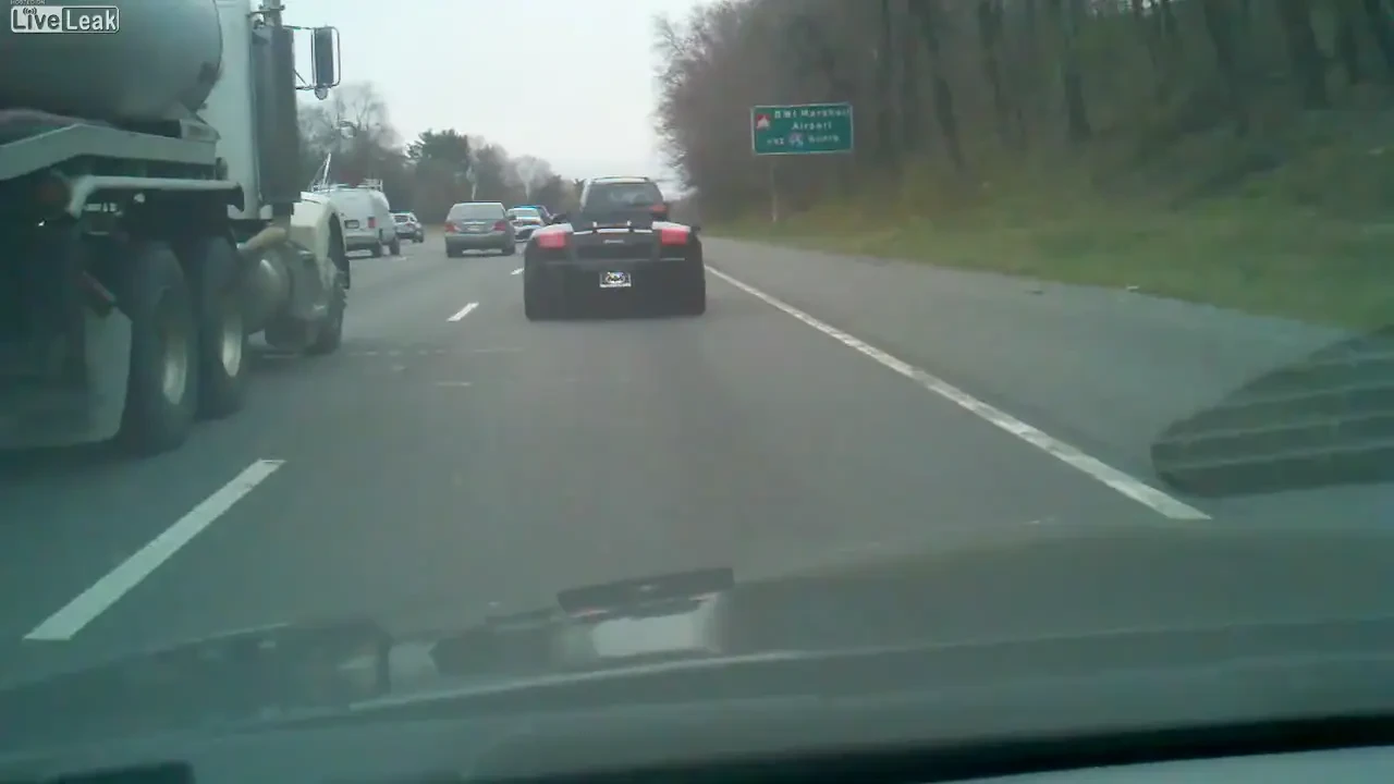 VIDEO SENZATIONAL! Batman exista si are Lamborghini! Faza uluitoare pe sosea!