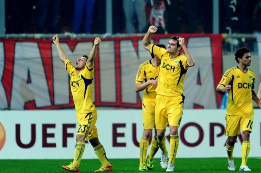 VIDEO! Calaii lui Man City au dat degeaba doua goluri superbe! Metalist, gol in min 90 dintr-un penalty identic cu cel de la Milan - Barca! Vezi rezumatul: