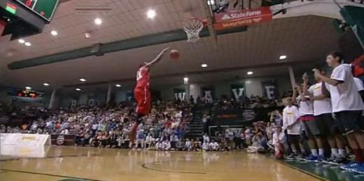VIDEO SENZATIE! Cel mai promitator pusti din SUA a reusit un SLAM DUNK demential! Starurile din NBA au ramas masca: