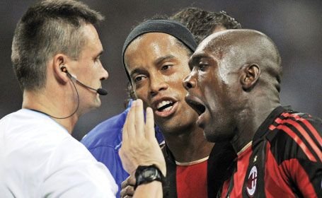 REVOLTA arbitrilor! Primul "fluieras" care isi permite sa faca praf doua echipe: "Mai bine citeam o carte decat sa ma uit la Rapid - Dinamo"