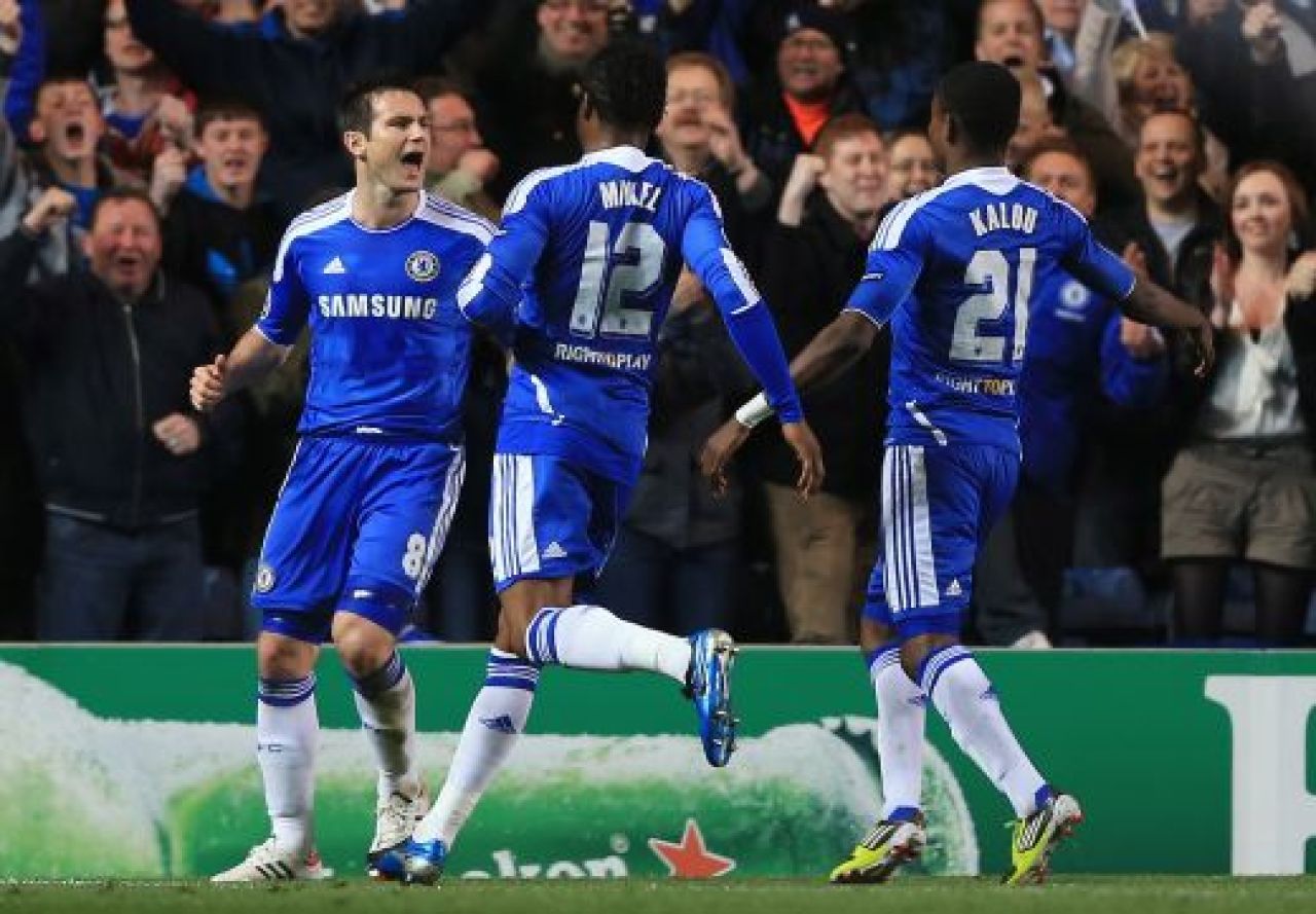 Chelsea si Real in semifinale! Kaka si CR7 reusesc goluri de senzatie, Chelsea se califica in min 92! Chelsea 2-1 Benfica; Real Madrid 5-2 APOEL! VIDEO_6