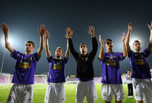 Fanii lui Poli se pregatesc sa PETREACA! Timisoara isi ia licenta pentru Liga I! Vezi reactia lui Marian Iancu: