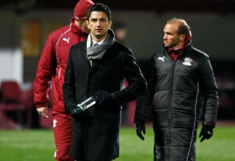 Ole, ole... sa-i batem pe CFR? :) Razvan joaca pentru Steaua si Dinamo! Un atacant de baza, exclus din lot inainte de meciul de la Cluj!