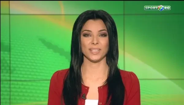 FOTO! Imaginile pe care Sandu s-a chinuit sa i le ascunda lui Platini la Bucuresti! Cu ce s-a trezit la prezentarea trofeului Europa League