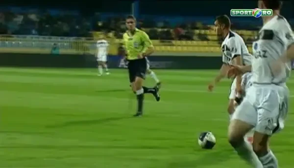 Un fost jucator de la Barca si Real s-a facut de RAS cu Dinamo! A vrut sa fie Mutu, dar a dat scarita PESTE POARTA! VIDEO SENZATIONAL