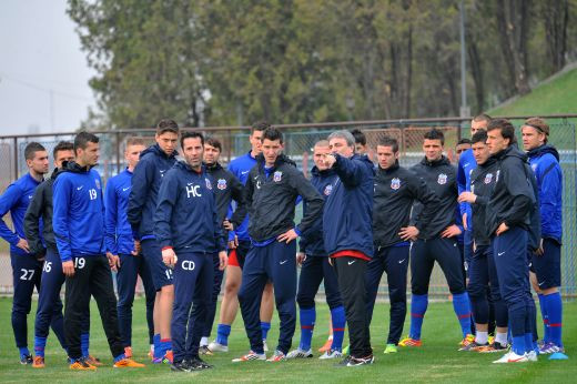 Se schimba primul 11 la Steaua! Stoichita s-a indragostit&nbsp;de ei doi:&nbsp; El merita aplaudat cand intra pe teren, celalalt va ajunge SUS de tot