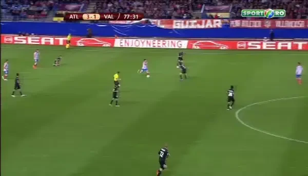 Gol DEMENTIAL Falcao