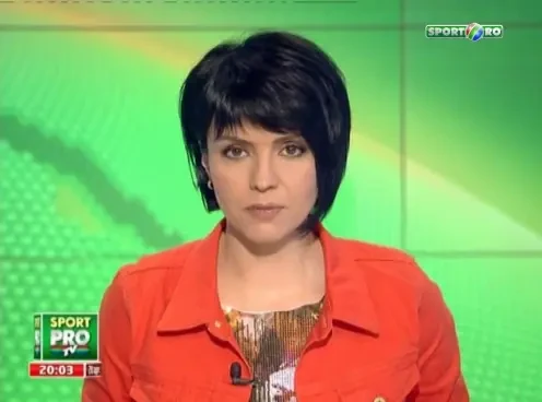 Citeste in Prosportul de sambata: Romania a incercat sa faca blat inainte de Euro! Sandu le-a trimis femei arbtrilor la hotel