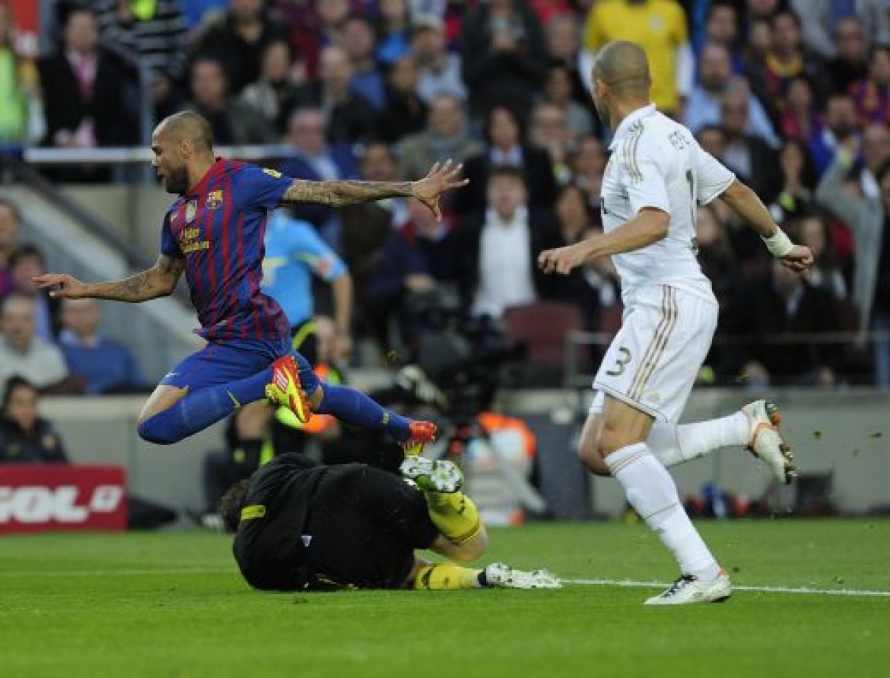 Real, 99% campioana, TIKI...TACE :) Ronaldo o executa pe Barca, Messi nu a existat: Barcelona 1-2 Real Madrid! VIDEO_5