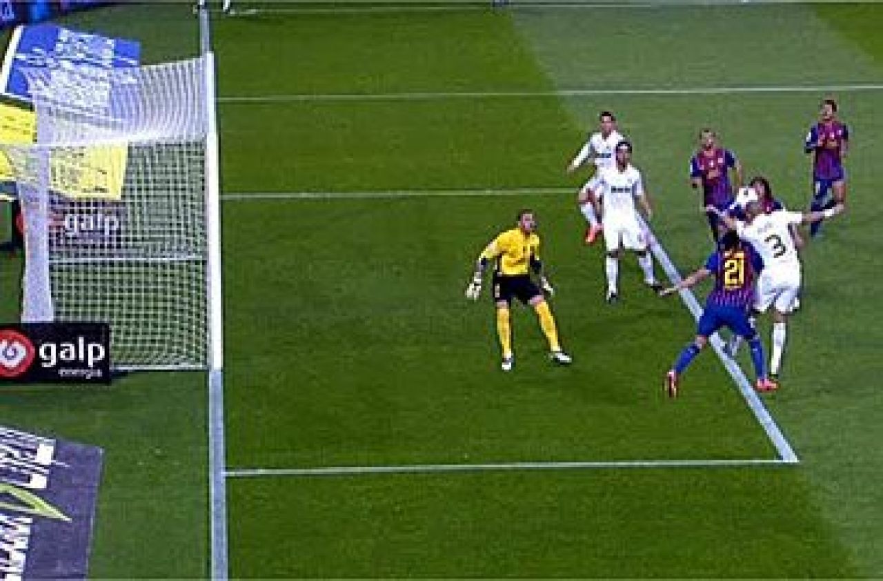 Real, 99% campioana, TIKI...TACE :) Ronaldo o executa pe Barca, Messi nu a existat: Barcelona 1-2 Real Madrid! VIDEO_7