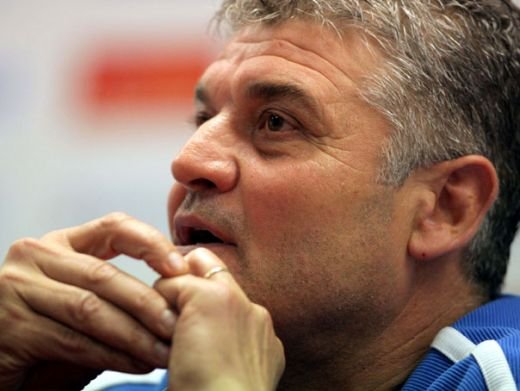 CFR a renuntat: Veniti de luati campionatul! Declaratia soc a sefilior din Gruia, Andone e linistit: el e dat afara doar daca ia titlul! :)