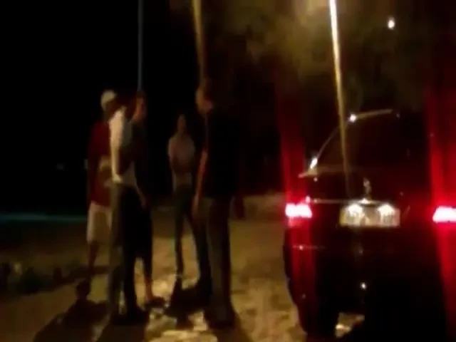 TARANUL din BMW si prietenul lui cel mai bun nici nu au stiu ce i-a lovit! Un copil si-a batut joc de ei cu o lovitura dubla!