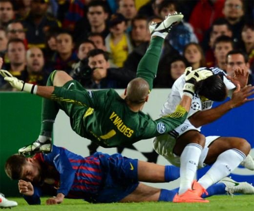 SFARSIT de EPOCA! Barca 2-2 Chelsea! Torres inscrie golul de 50 de milioane si o califica pe Chelsea in finala Ligii! Messi a ratat penalty_8