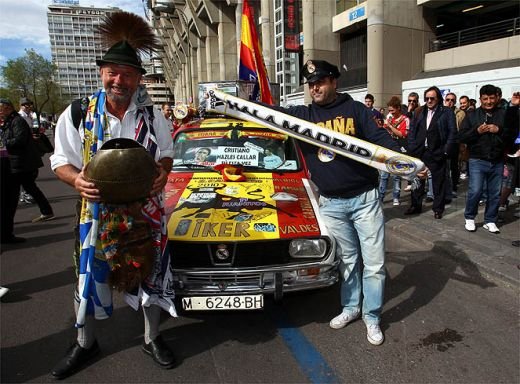 Coregrafie INCREDIBILA pe Bernabeu! 80.011 de cartoane pentru un SFANT! Fiecare pancarta are o poveste! Europa a inghetat in minutul 7: FOTO_4