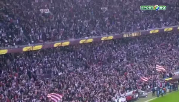 Coregrafie superba a fanilor lui Athletic inainte de meci!