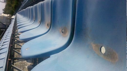 Parcul cu bastani! Stadionul Cotroceni e mancat de rugina si serpi, nocturna 