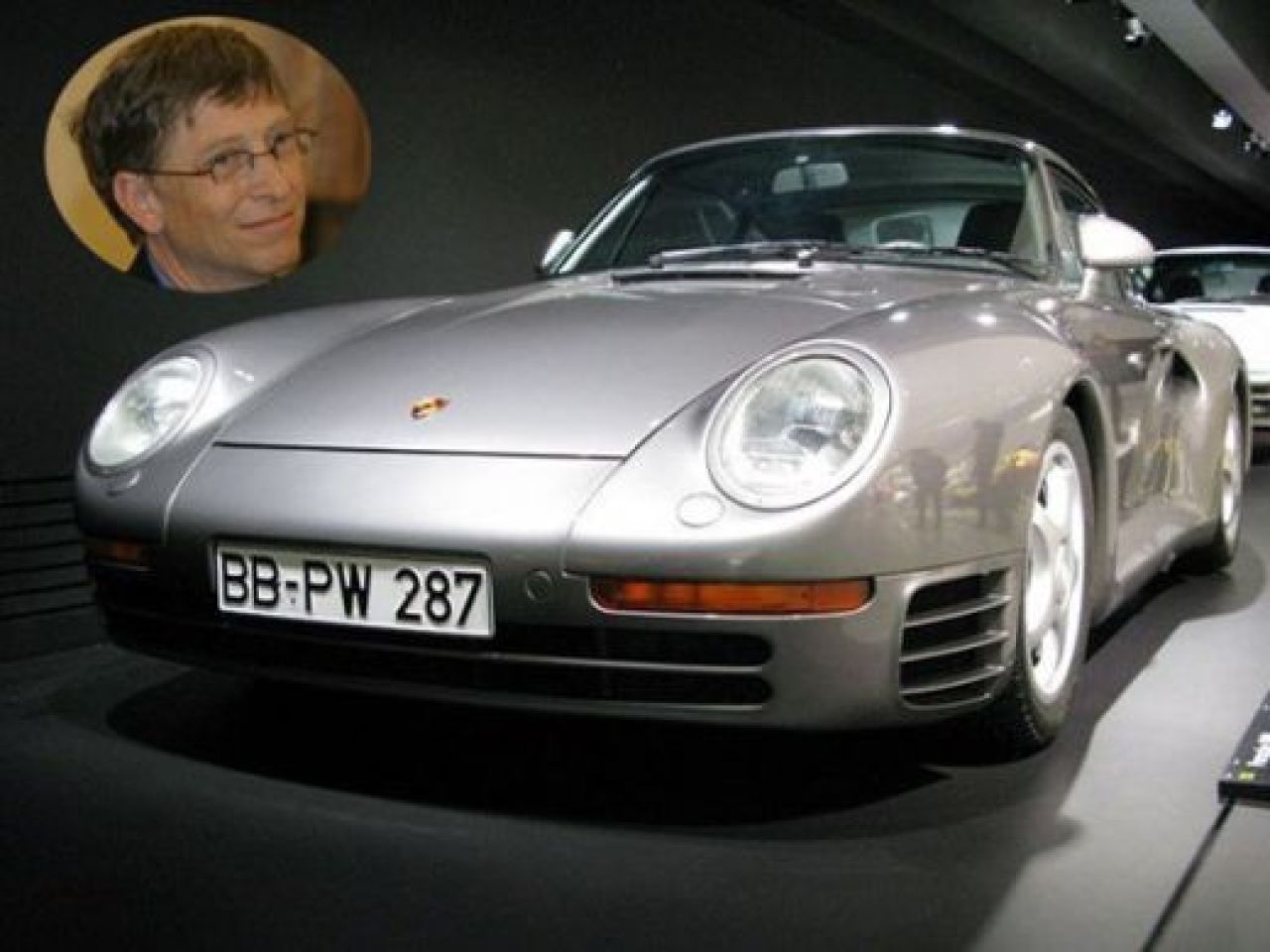 FOTO FABULOS! Are avere de 28 miliarde si masina de 1500$! Ce masini de 2 LEI conduc cativa dintre miliardarii planetei!_8