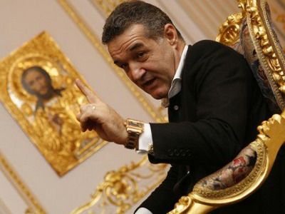 SOCANT! Dezvaluiri INCREDIBILE inainte de Rapid - Steaua! Becali: Dinu Vama mi-a zis sa fac blat, are un jucator pe care il dirijeaza!