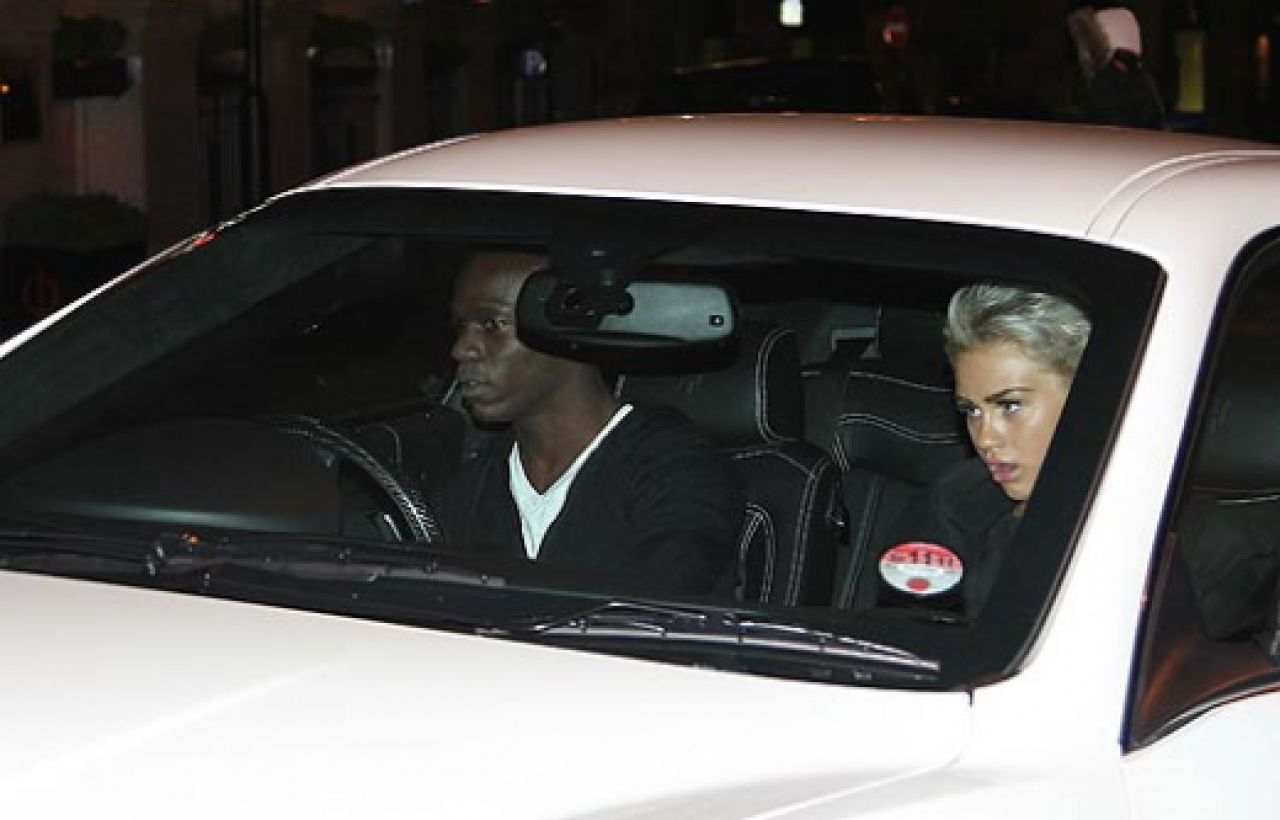 ASTA le intrece pe toate! Amanta lui Balotelli dezvaluie secretul INCREDIBIL al acestuia! Ii va fi rusine sa mai calce in vestiar la City:_2