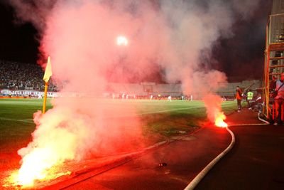 SCANDAL MONSTRU in Giulesti: "Am avut PENALTY clar!" INCENDIU in Giulesti! Mii de fani au innebunit la faza asta! Trebuia dat penalty?