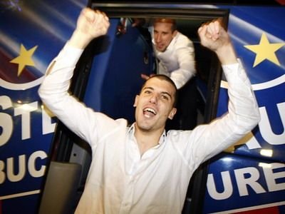 MESAJUL lui Nikolic pentru fanii stelisti! Ce i-a spus lui Narcis la antrenamentul de azi despre transferul la Rapid: