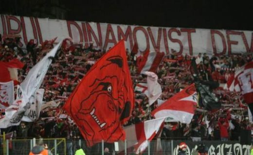 FALIMENTUL Dinamo! Fanii nu dau 5 LEI ca sa vada echipa lui Bonetti! Cate bilete s-au vandut la meciurile cu U si CFR!