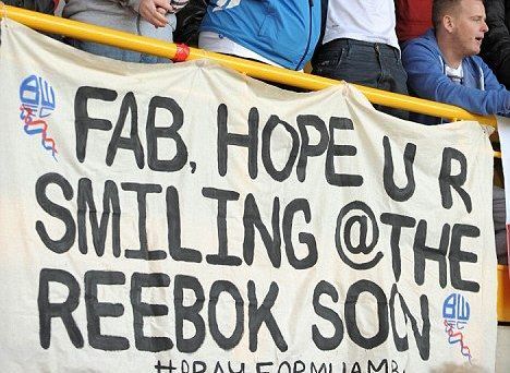Inima de invingator! Muamba s-a intors pe stadion si a plans ca un copil, fanii i-au strigat numele minute in sir! FOTO EMOTIONANT_1