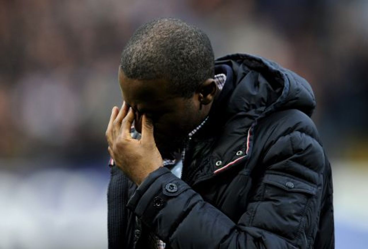 Inima de invingator! Muamba s-a intors pe stadion si a plans ca un copil, fanii i-au strigat numele minute in sir! FOTO EMOTIONANT_2