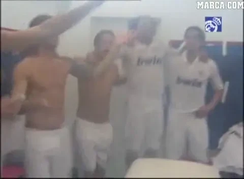 VIDEO! Marcelo si Pepe au dansat pe MANELE in vestiarul Realului! Singurul care a refuzat sa se bucure de titlu a fost Cristiano Ronaldo